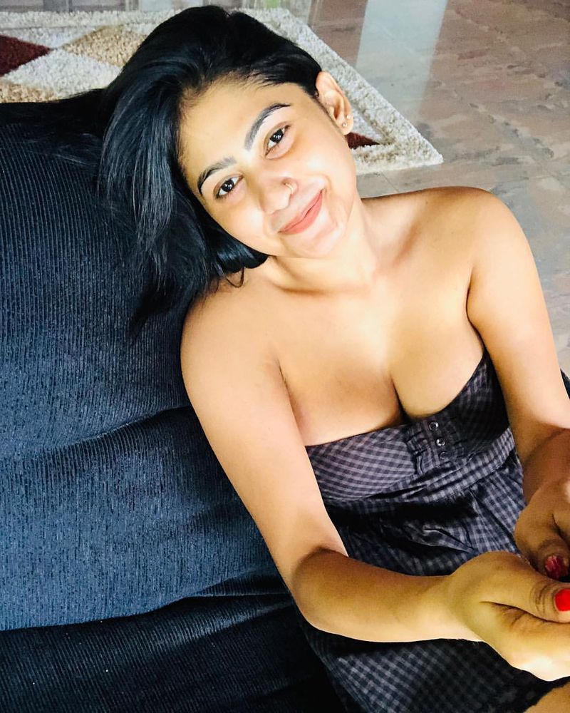 Srilankan Actress Piumi Hansamali Hot Photo shoot