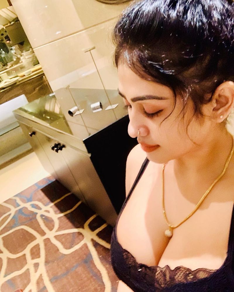 Srilankan Actress Piumi Hansamali Hot Photo shoot