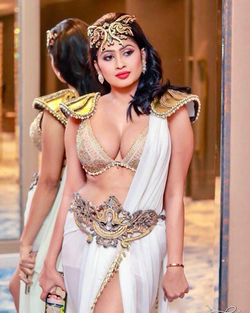 Srilankan Actress Piumi Hansamali Hot Photo shoot