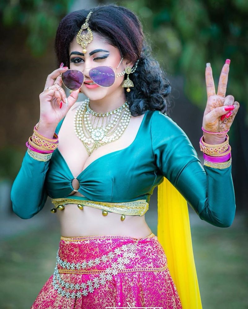 Srilankan Actress Piumi Hansamali Hot Photo shoot
