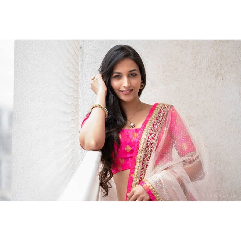 kgf movie actress srinidhi latest hot photo gallery