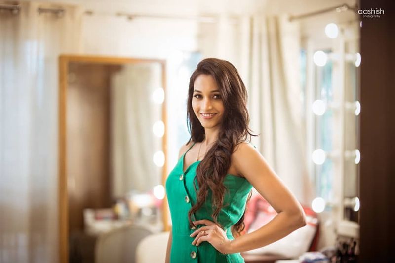 kgf movie actress srinidhi latest hot photo gallery