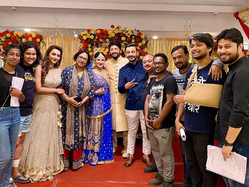 সোশ্যাল মিডিয়ায় নিজের বিয়ের একগুচ্ছ ছবি শেয়ার করেছেন অভিনেত্রী পায়েল। যা প্রকাশ্যে আসা মাত্রই জোর গুঞ্জন শুরু হয়েছে সোশ্যাল মিডিয়ায়।