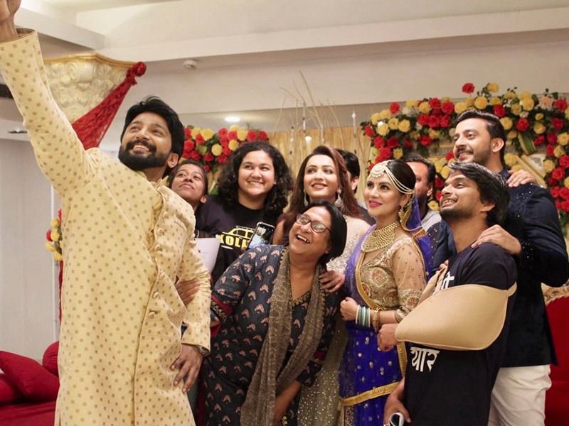 তবে কি সত্যিই বিয়ে করলেন পায়েল? এই নিয়ে তোলপাড় টলিপাড়া। অনেকেই বলতে শুরু করেছেন গোপনে তবে কি বিয়েটা সেরে নিলেন অভিনেত্রী।