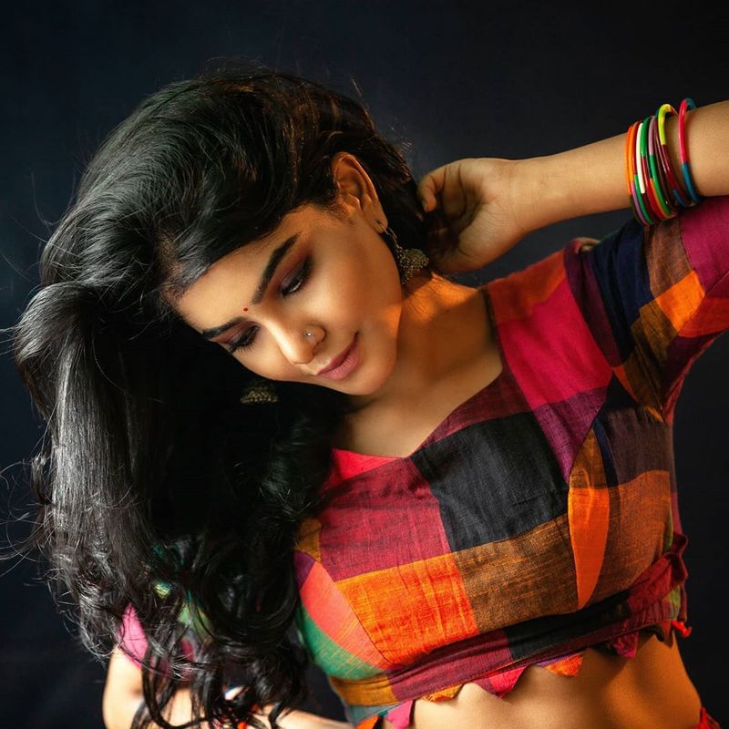 pavithralakshmi chill photo shoot