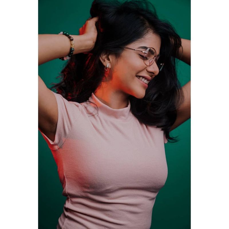 pavithralakshmi chill photo shoot