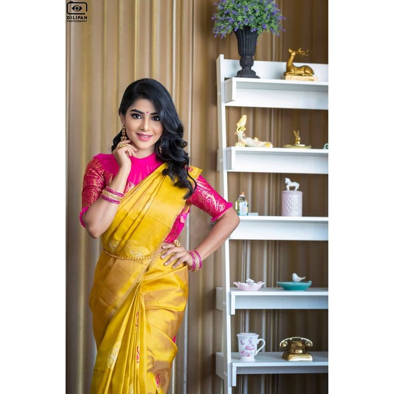 pavithralakshmi chill photo shoot