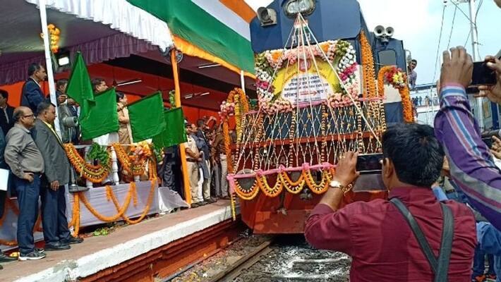 New train service starts from Raigung to Kolkata on Saturday New train service starts from Raigung to Kolkata on Saturday