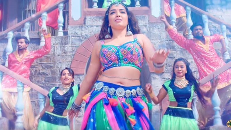 Khesari lal yadav And Amrapali dubey new song Laga Ke Vaseline going Viral From Mehandi Laga Ke Rakhna 3 KPY