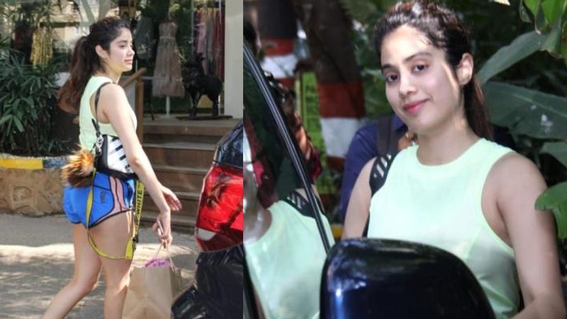 Ajay Devgn daughter nysa devgn spotted with over makeup on her face KPJ