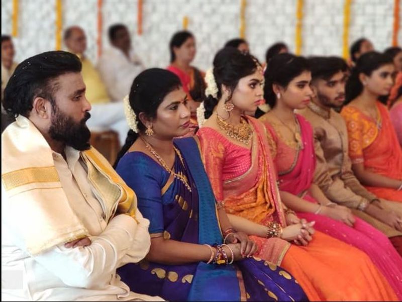 karnataka health minister b sriramulu daughter rakshitha wedding 500 crorers spent one lakh guests see pics kpt