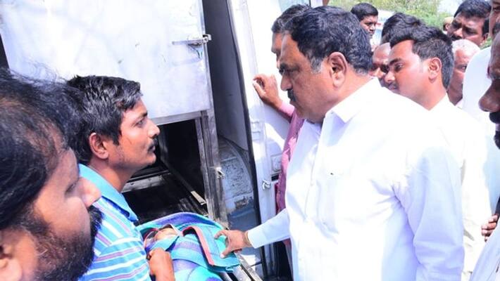 8 Yeras old girl killed in pattana pragathi works in warangal 8 Yeras old girl killed in pattana pragathi works in warangal