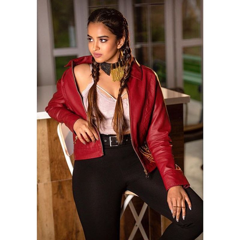 (Courtesy_Instagram) పూజిత పొన్నాడ హాట్ ఫోటో గ్యాలరీ