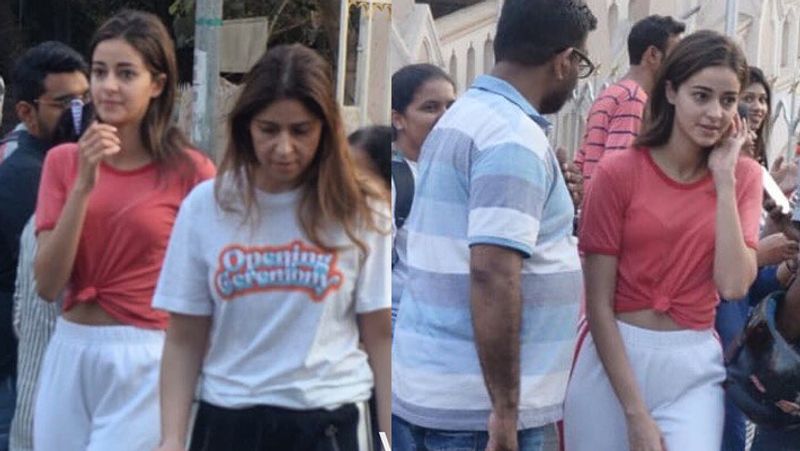 Malaika Arora Arjun Kapoor for dinner date bobby deol with friends KPJ