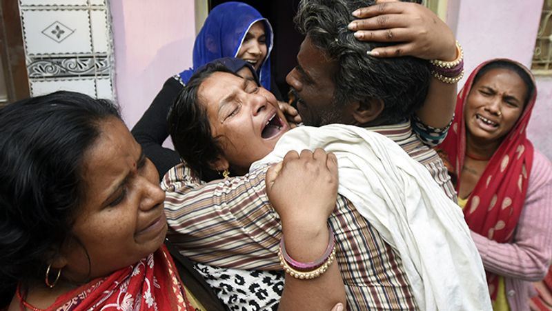 delhi riots 15 year old Nitin was out to buy chowmein, found dead kps