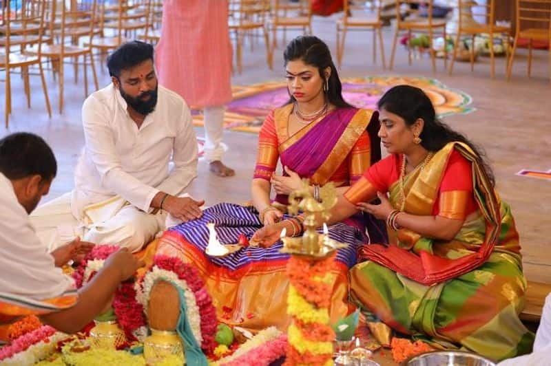 Karnataka bjp minister sriramulu spend 500 crore for his daughter marriage