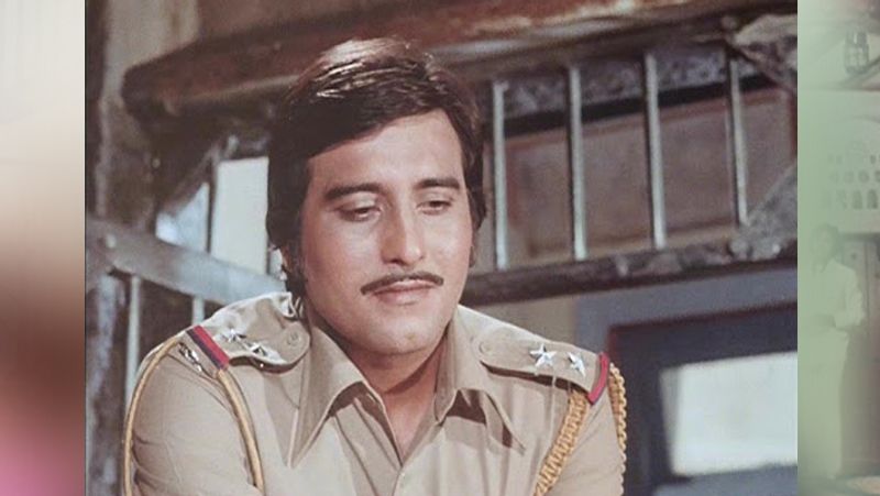 amitabh bachchan shares throwback photo amar akbar anthony mahurat Clap by dharmendra KPJ