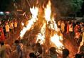In Holi, worship Holika according to zodiac signs, offer sacrifice and destroy enemy and poverty