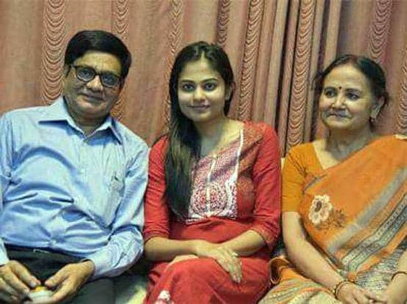 जहां तक बात जनरल एबिलिटी टेस्ट की है तो इसमें बहुत ही सामान्य प्रश्न आते हैं। अगर आपने क्लास 12 तक की एनसीईआरटीज़ पढ़ लीं और अपने आस-पास हो रही घटनाओं पर पैनी निगाह रखी तो आप ये परीक्षा पास कर सकते हैं। उन टॉपिक्स पर ज्यादा ध्यान दें जो मेन्स में ही आते हैं। इंग्लिश कमजोर है तो उसकी पढ़ाई अच्छे से करें। साइंस टेक्नोलॉजी, एनवायमेंट एंड इकोलॉजी के लिए करेंट अफेयर्स पढ़ें। न्यूज पेपर नियमित पढ़ें और प्री के पहले कम से कम 20 से 25 टेस्ट पेपर जरूर सॉल्व कर लें।