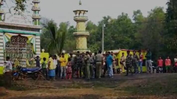 Police digs out body of an youth after two and half year of death Police digs out body of an youth after two and half year of death