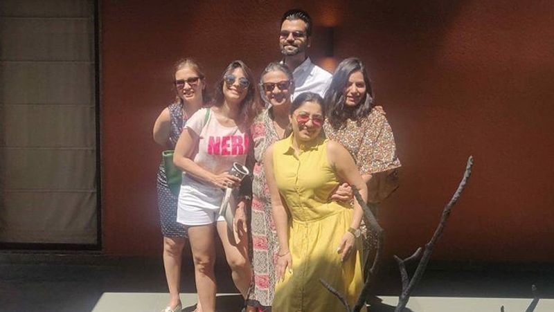 Veteran Bollywood Actress Tanuja wears monokini photos goes viral