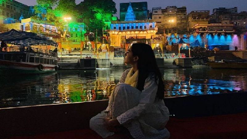 Currently, Sara is near the Ganga ghat to kick off the shooting of her next Atrangi Re with Dhanush and Akshay Kumar. The film will be helmed by Aanand L Rai and produced by Bhushan Kumar.