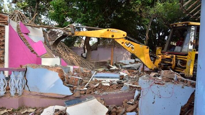 Clearing of Unauthorized Resorts In Virupapuragadde in Koppal District Clearing of Unauthorized Resorts In Virupapuragadde in Koppal District