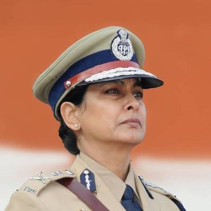 womens day 2020 supercop ips meera borwankar expose human trafficking save girls kpt