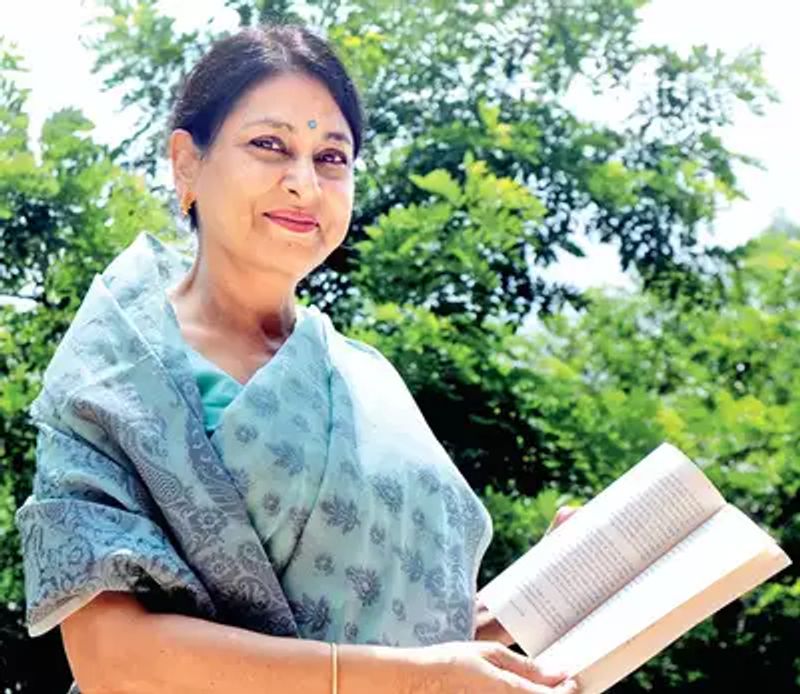 womens day 2020 supercop ips meera borwankar expose human trafficking save girls kpt