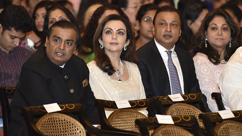 Mukesh ambani to buy Anil ambani RCom reliance jio insolvency plan approved kpm