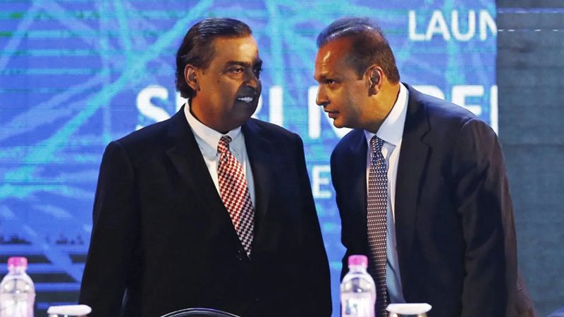 Mukesh ambani to buy Anil ambani RCom reliance jio insolvency plan approved kpm