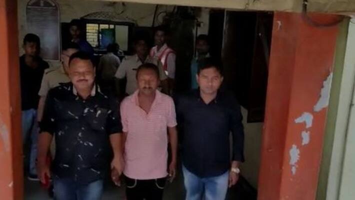 A suspended constable arrested on fraud charge in Barrackpore A suspended constable arrested on fraud charge in Barrackpore
