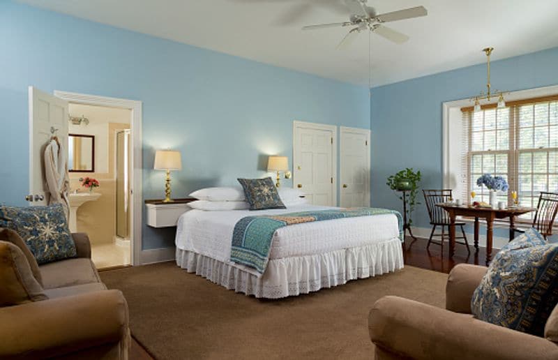 To get good luck maintain this rules for bedroom or living room