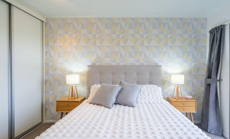 To get good luck maintain this rules for bedroom or living room