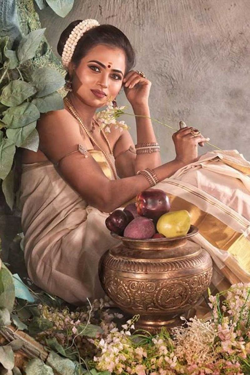 தற்போது சூர்யா தயாரிக்க உள்ள படத்தில் இரண்டு நாயகிகளில் ஒருவராக நடிக்க கமிட் ஆகியுள்ளார். இன்னும் சில படங்களிலும் இவரை நடிக்க வைக்க பேச்சு வார்த்தைகள் நடந்து வருவதாக கூறப்படுகிறது.