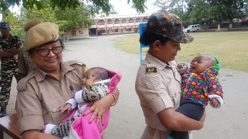 womens day 2020 mother hold baby on duty isnpiring stories kpt