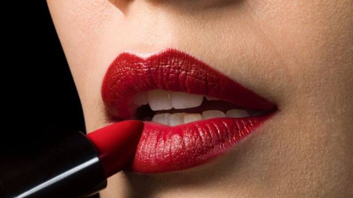 Do not use Expired lipstick it can be dangerous for health Do not use Expired lipstick it can be dangerous for health