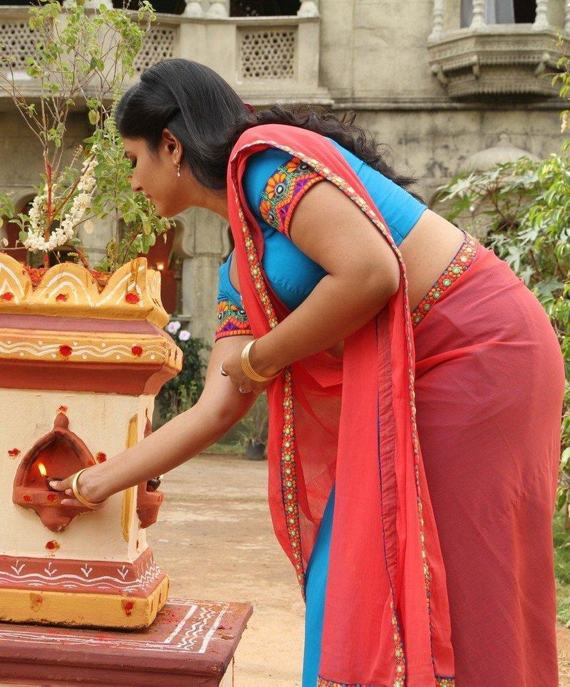 poonam bajwa