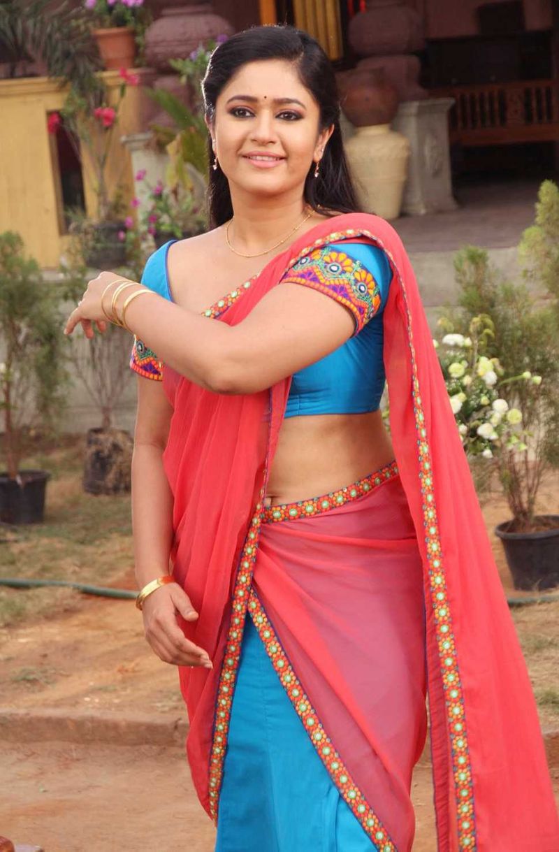 poonam bajwa