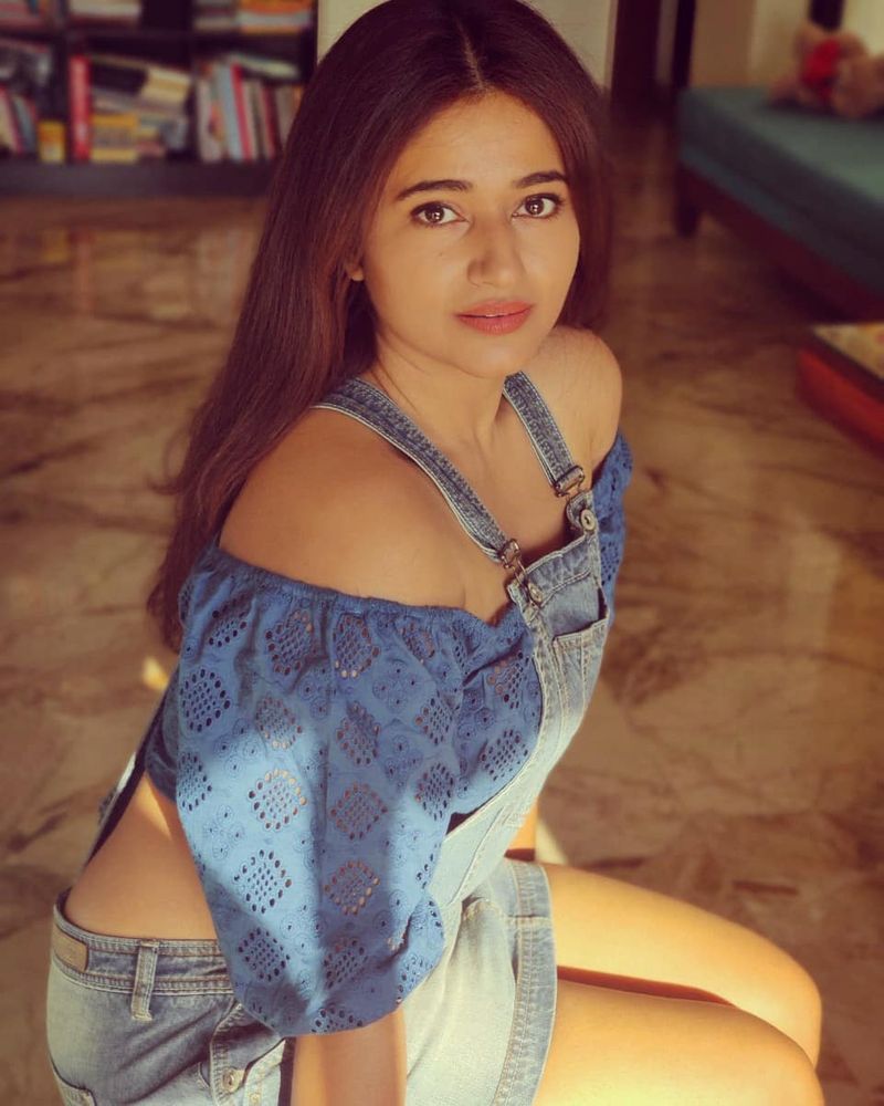 poonam bajwa