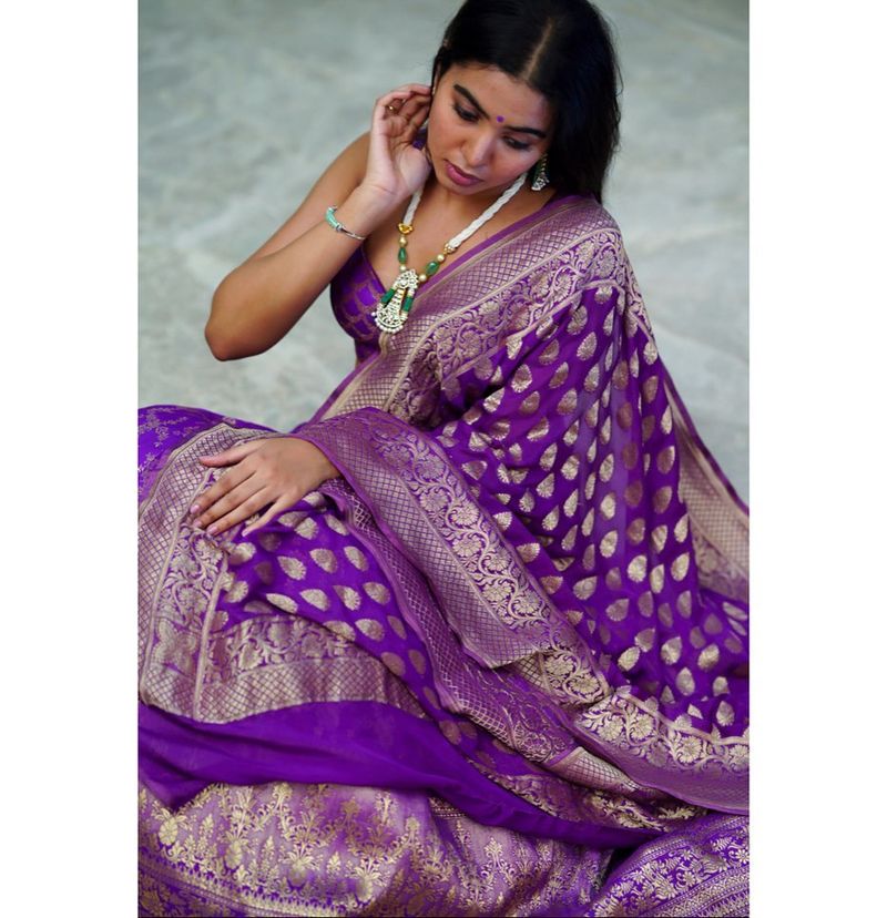 (Courtesy:Instagram)ఇక శివాత్మిక గ్లామర్ పరంగా కూడా ఆకట్టుకుంటోంది.