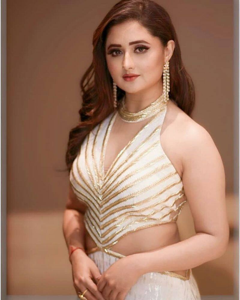 Director Give me a Cool Drinks with Drugs and Tries to abuse Me Atress Rashami Desai open Talk