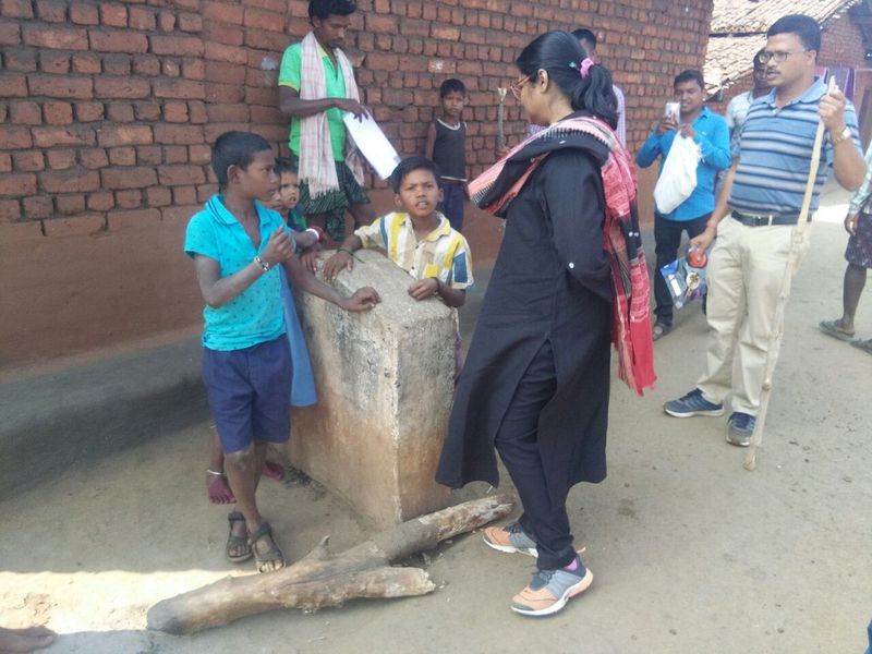 womens day 2020 poma tudu ias officer changed life of tribals ias inspiring story kpt