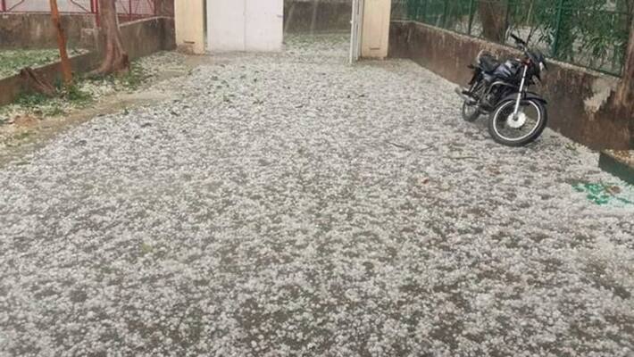 Hailstorm lashes Lucknow-Agra, Rajasthan too receive sudden spells Hailstorm lashes Lucknow-Agra, Rajasthan too receive sudden spells