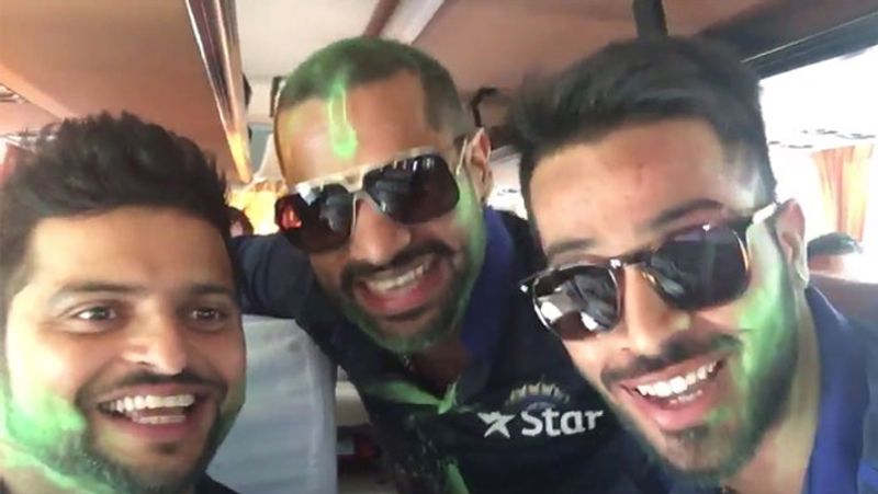 pictures of indian cricketers celebrating holi KPB