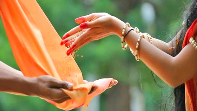 Knife and filthy oil should not donated in Hindu religion