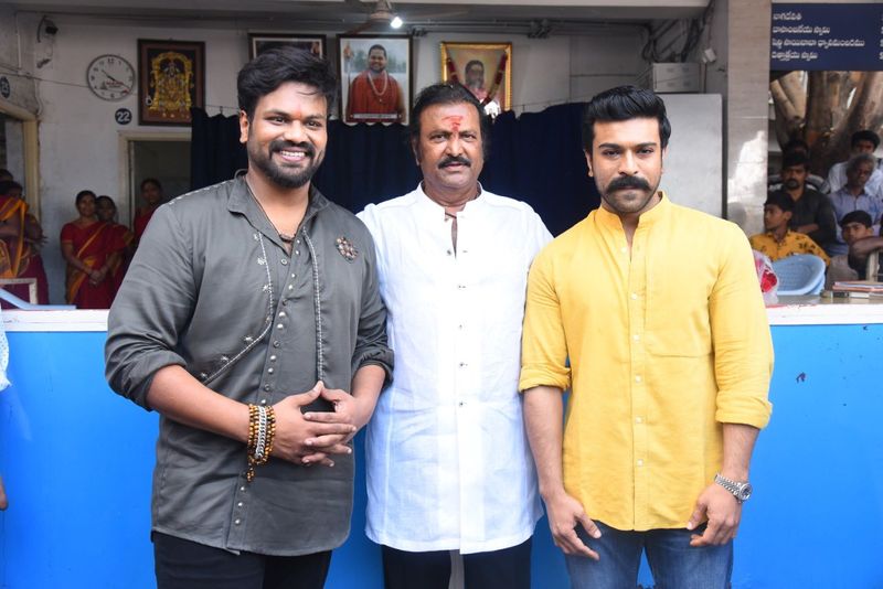 కాగా ఈ మూవీ నేడు అధికారికంగా ప్రారంభమైంది. ముందుగా ప్రకటించిన విధంగా మెగా హీరో రామ్ చరణ్ ఈ కార్యక్రమానికి ముఖ్య అతిధిగా హాజరయ్యారు.