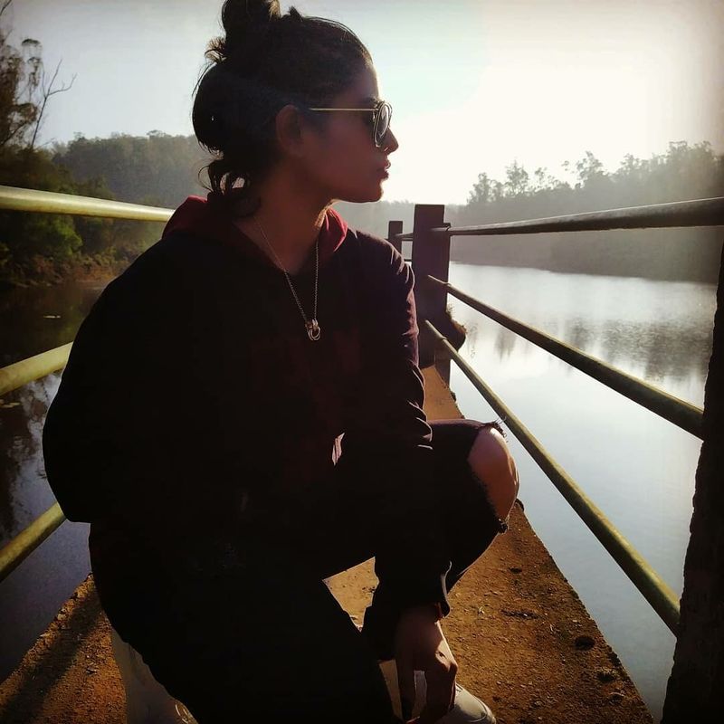 Anchor Maheswari Stunning Photo Gallery