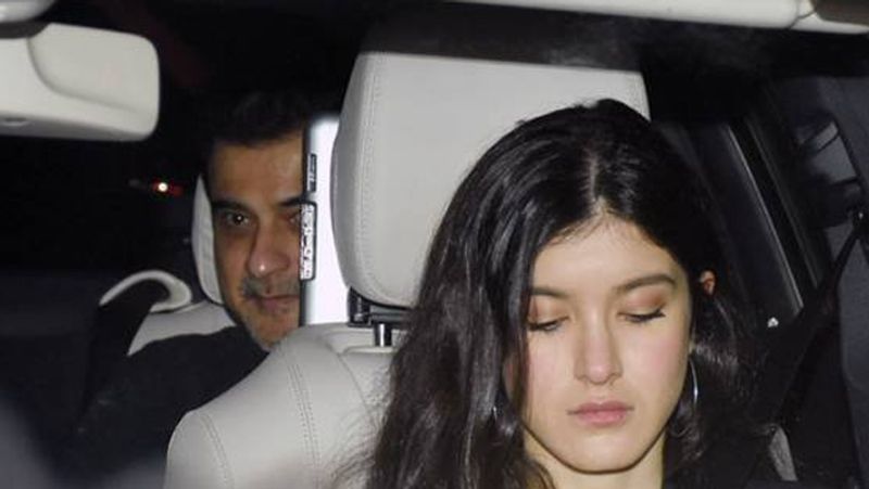 tiger shroff Baaghi 3 special screening Bollywood Celebs Adar Jain With girfriend Tara Sutaria snapped KPY
