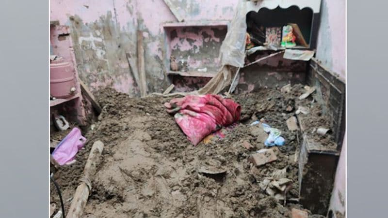 Husband and wife including twins die due to roof collapse during rain kpa